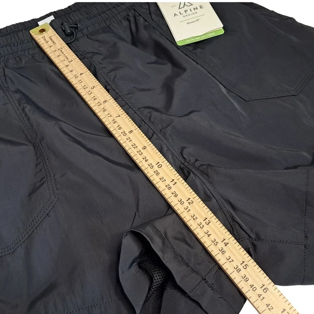 Alpine Design Womens‎ XL Black Nylon Boulder Shorts Hiking Athletic NWT ADW13801